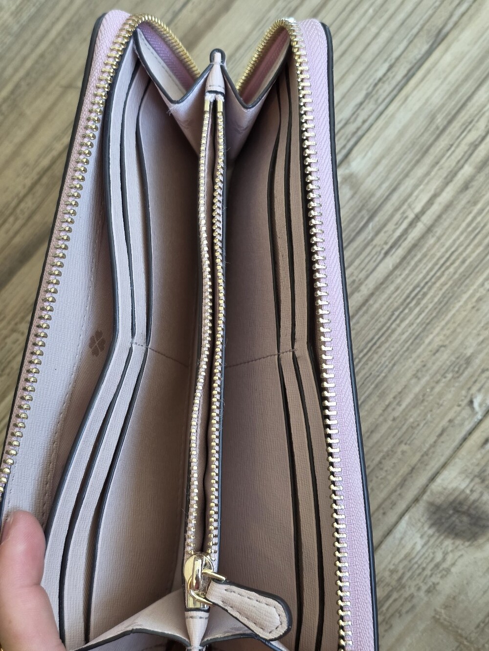 kate spade glittery blush pink zip-around wallet - Picture 3 of 9